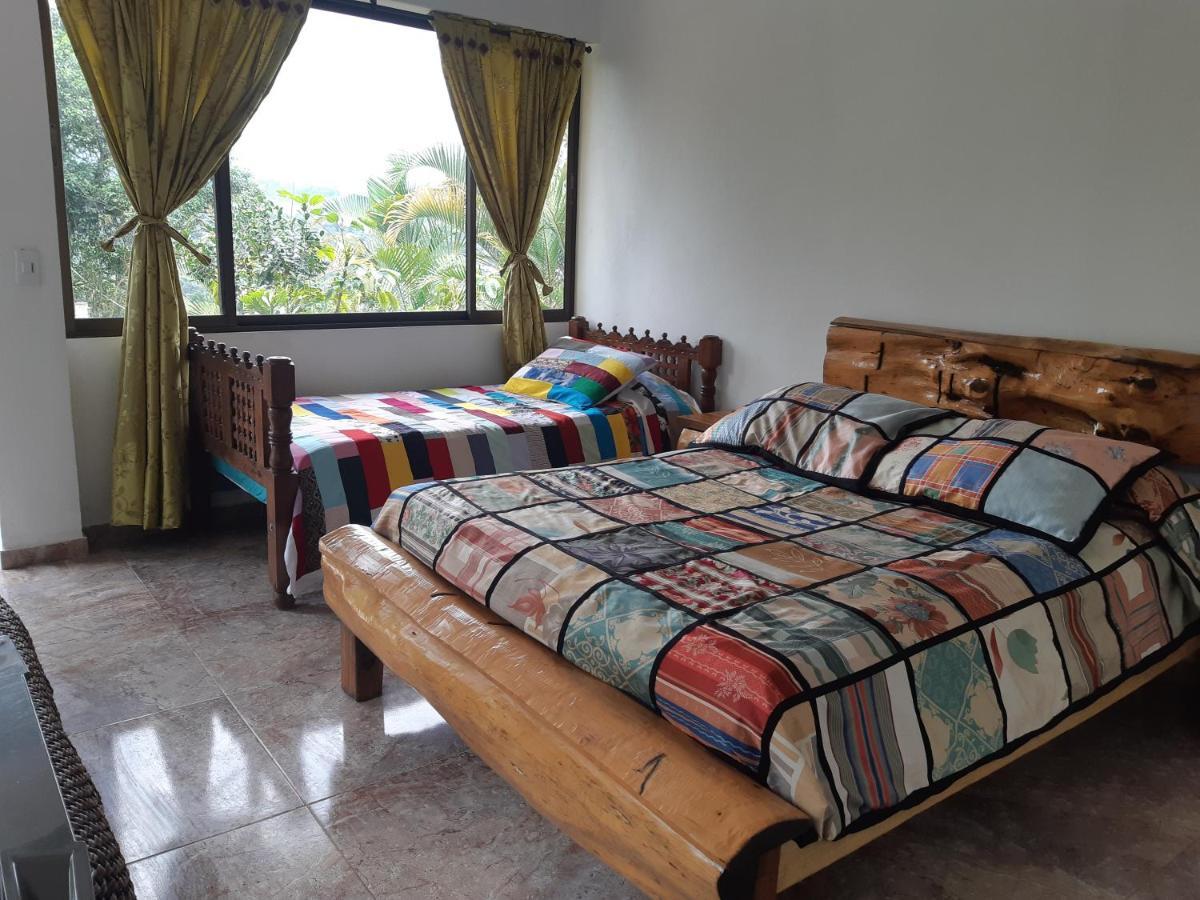 Rural El Rancho De Amelia Y Juancho 鄉村民宿 Silvania